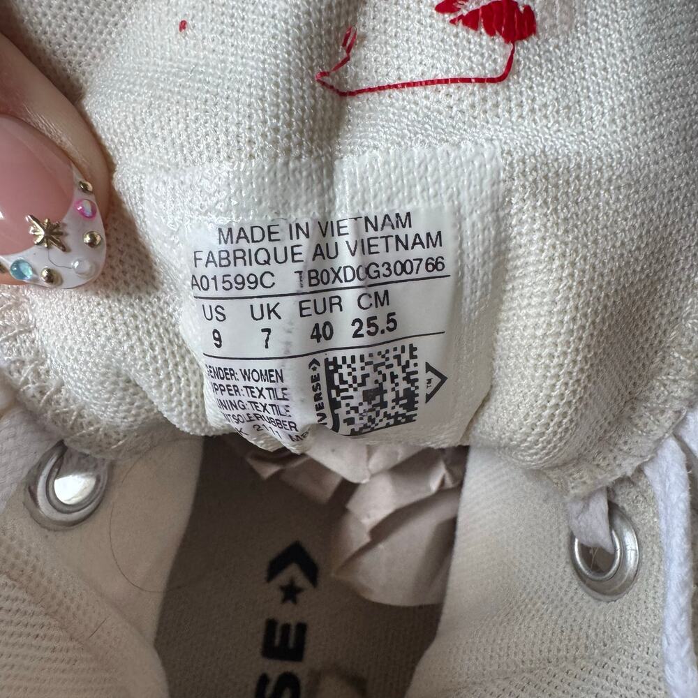 Converse Platform Hi Top Embroidered Hearts-sneakers 
White-Red-Women 9 - Picture 8 of 9